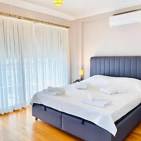 Private Oasis With Its Own Pool Near The Urla'da Oezel Havuzlu Evde Konakla Apartment