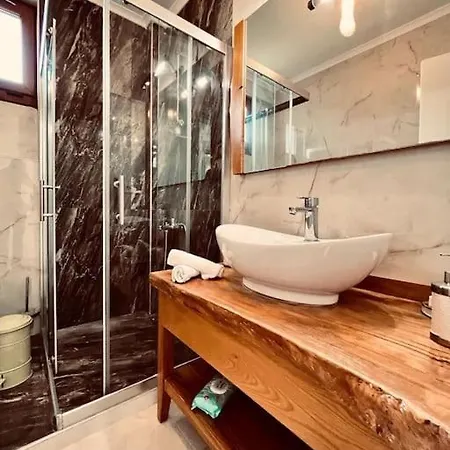 Apartment Private Oasis With Its Own Pool Near The Urla'da Oezel Havuzlu Evde Konakla *