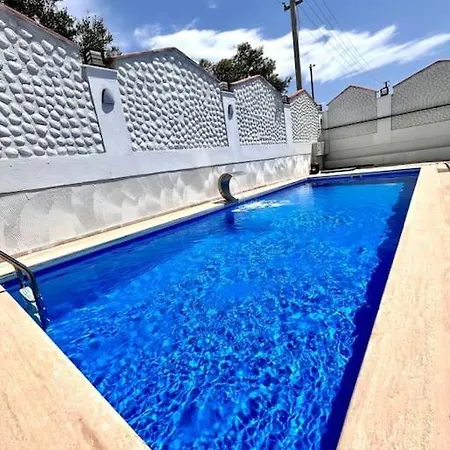 Apartment Private Oasis With Its Own Pool Near The Urla'da Oezel Havuzlu Evde Konakla Urla
